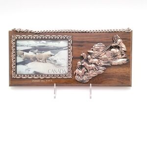 VTG 70s Canada Souvenir Plaque Frobisher Bay NWT Inuit Dog Sled Art